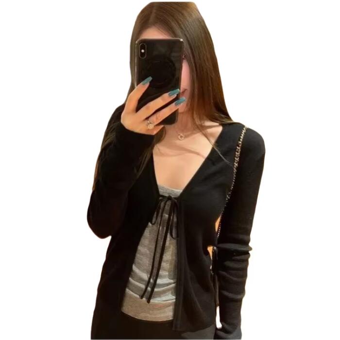 Crop Cardigan Vintage - Cardigã Feminino de Tricô Fino de