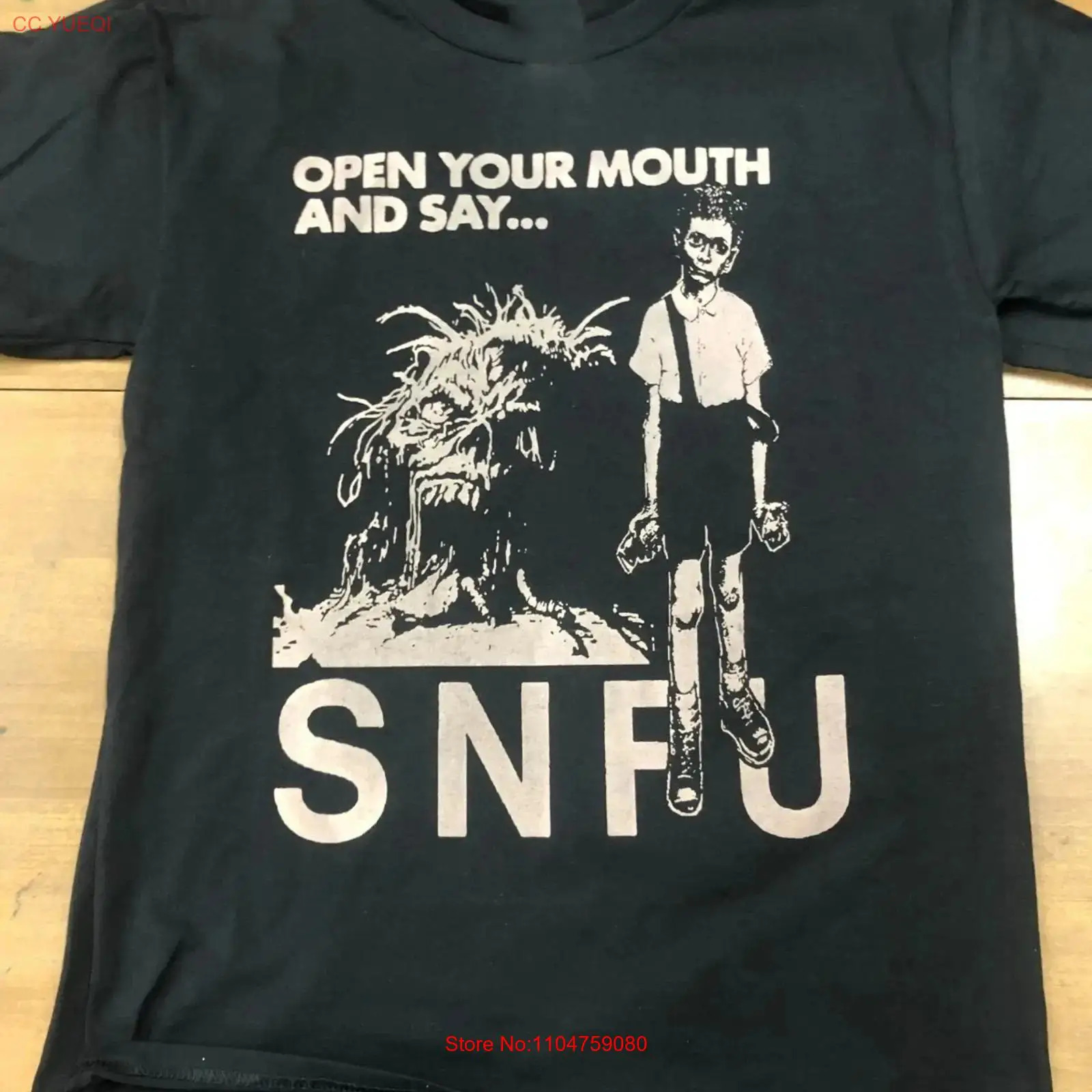 Vintage Fashion Trends - Camiseta Masculina SNFU Band Preta de
