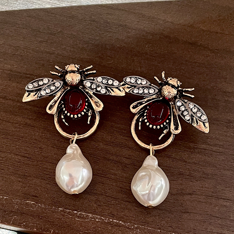 Brincos pendurados de insetos  - Vintage Fashion Bug avaliação e preço