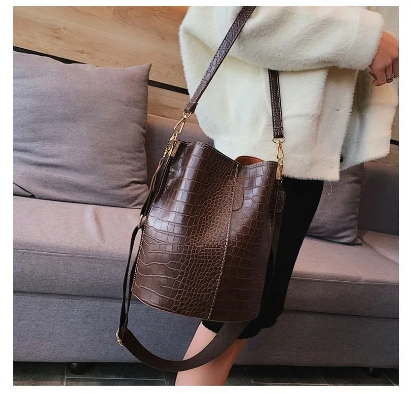Sacos Crossbody Padrão de Pedr - Vintage Fashion Patterns avaliação e preço