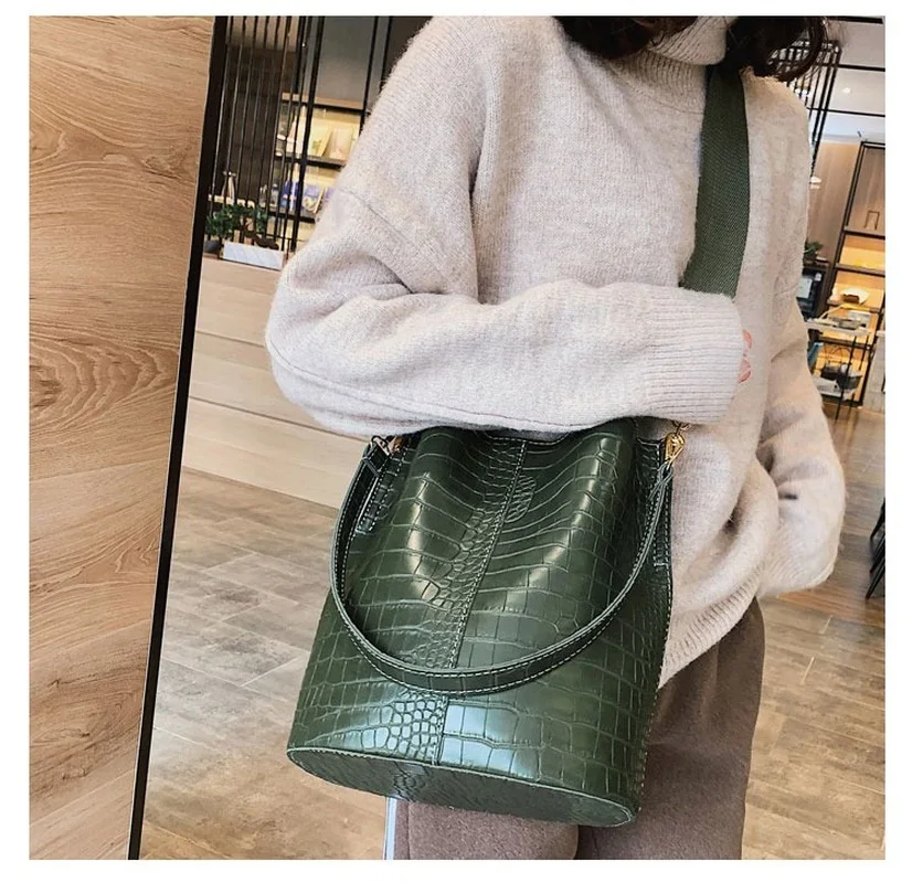 Sacos Crossbody Padrão de Pedr - Vintage Fashion Patterns avaliação e preço